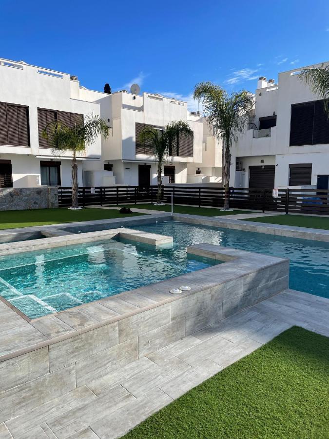 Comfortable Apartment In Torre De La Horadada Exterior photo